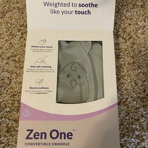 Nested Bean Zen One - Gently Weighted
Swaddle Wrap - Sage newborn.